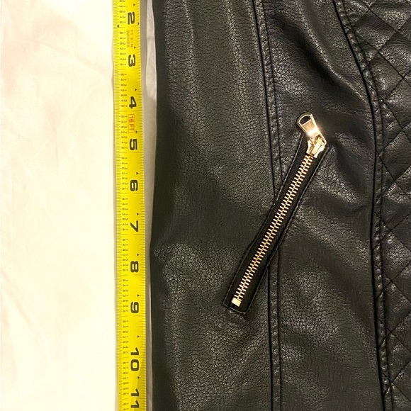 Faux leather motto jacket, gold hardware | Size L (10-12) - Picture 10 of 12